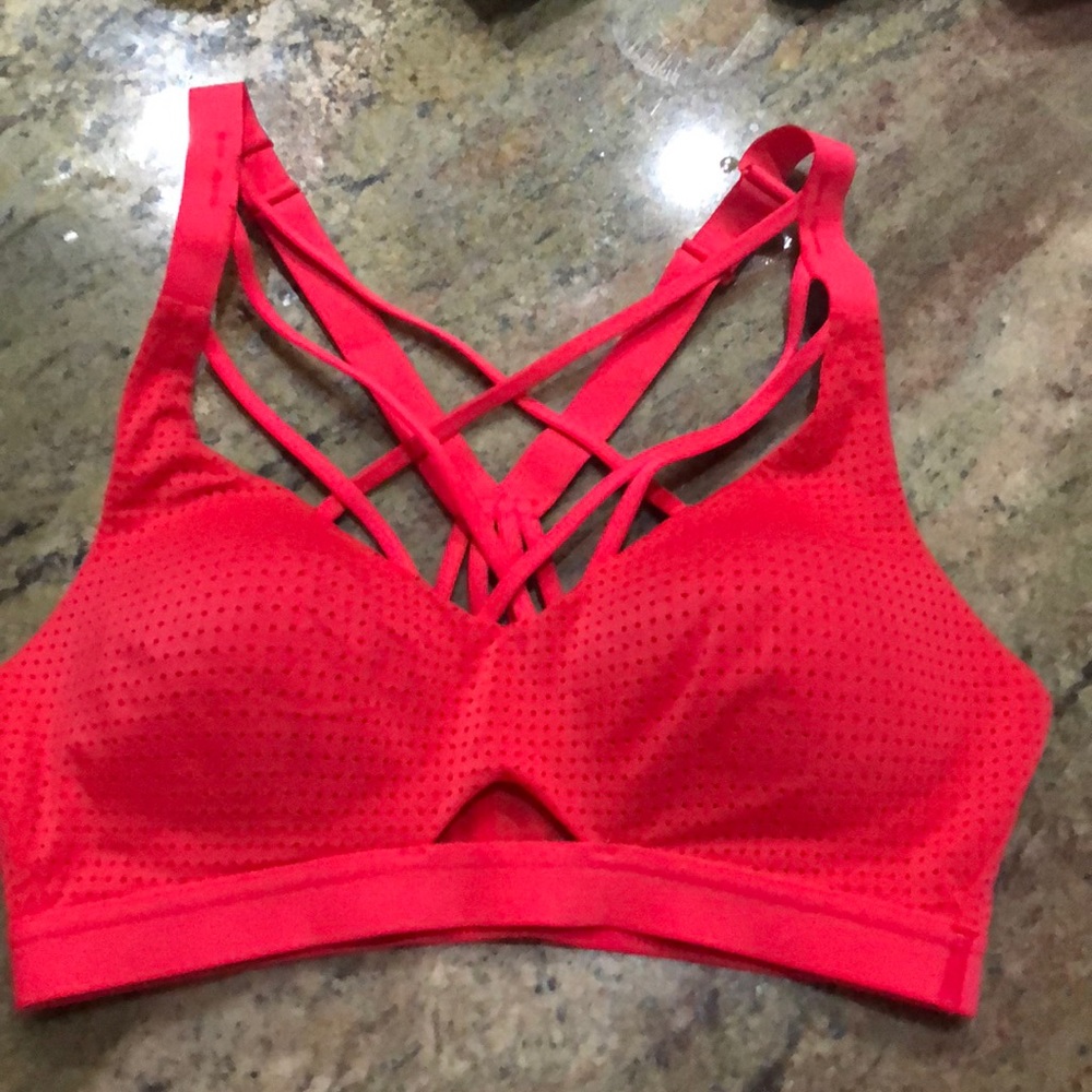 Victoria sport sports bra 34b